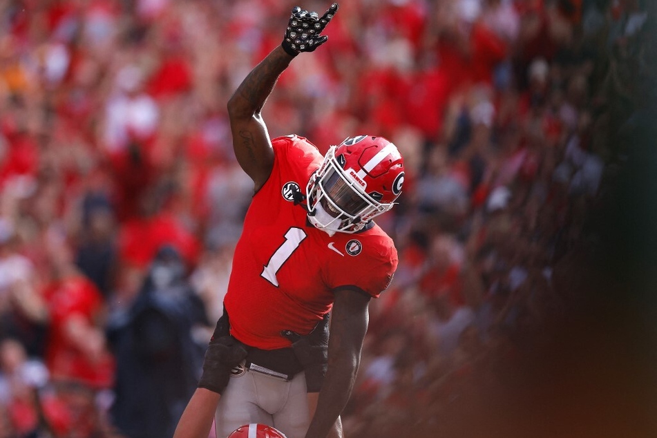 The Georgia Bulldogs have taken the lead jumping from No. 3 to the top of the rankings heading into the College Football Playoffs.