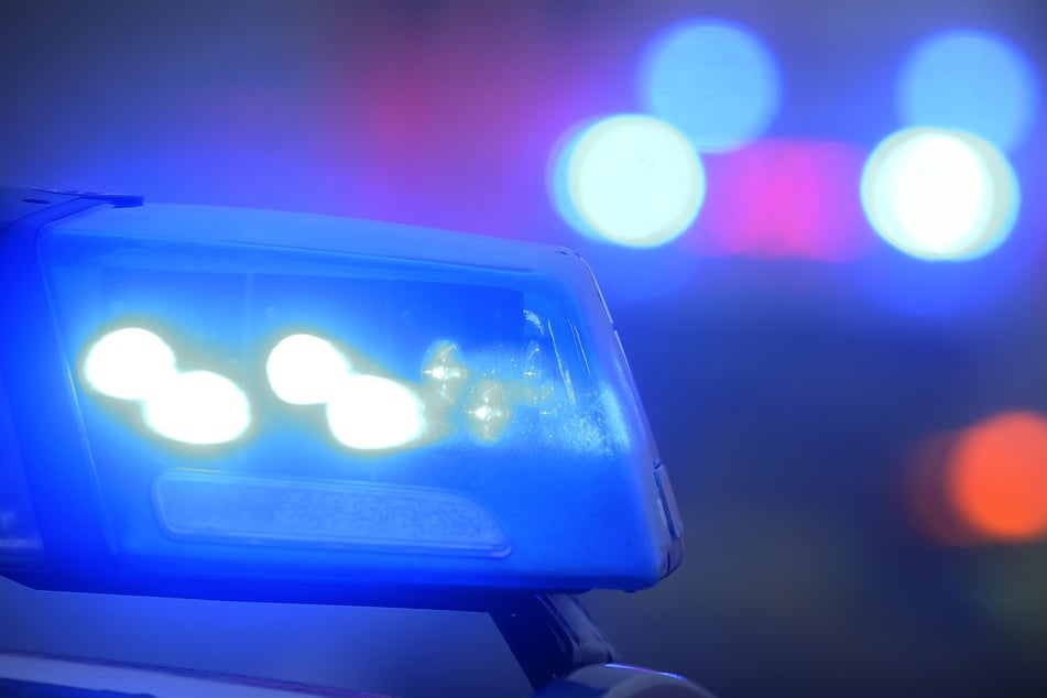 Dresden: Drohungen in Kinderschrift lösen Polizeieinsatz an Dresdner Oberschule aus