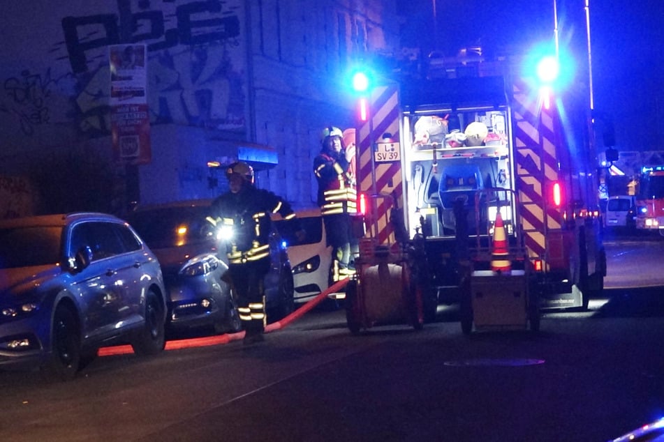 Die Feuerwehr war mit zahlreichen Kräften vor Ort.