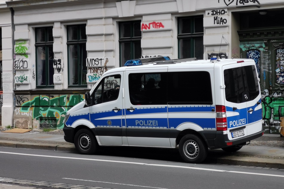 Eine Wohnung und ein Laden in Leipzig-Connewitz waren im Visier der LKA-Beamten.