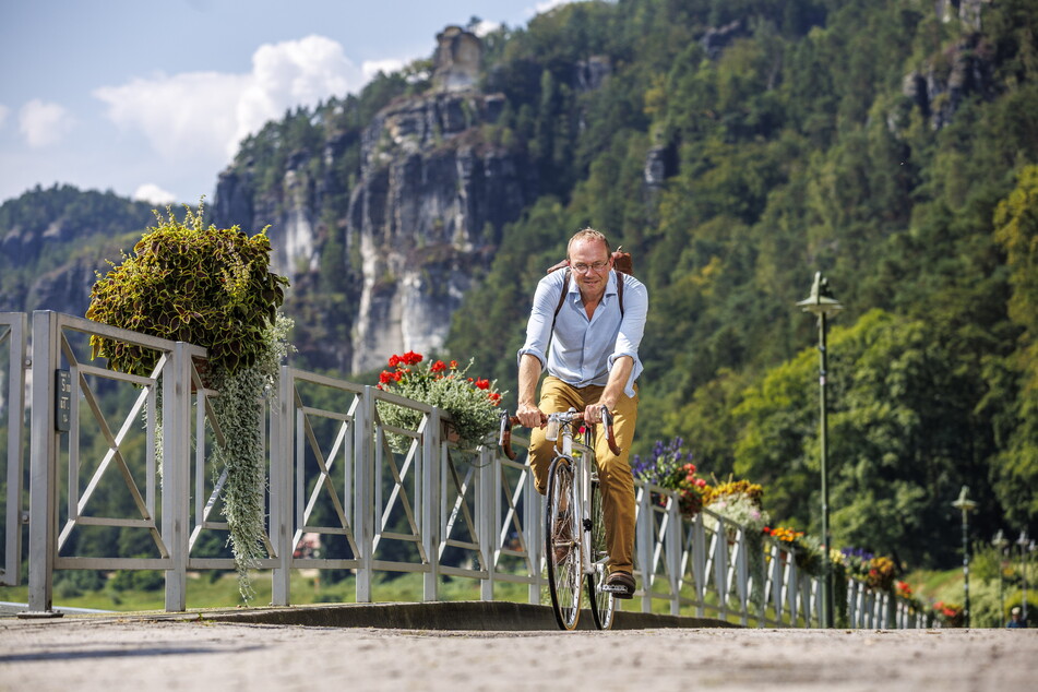 Günther ist leidenschaftlicher Rennradfahrer. Er mag Flussradwege - vor allem die an Elbe und Mulde.