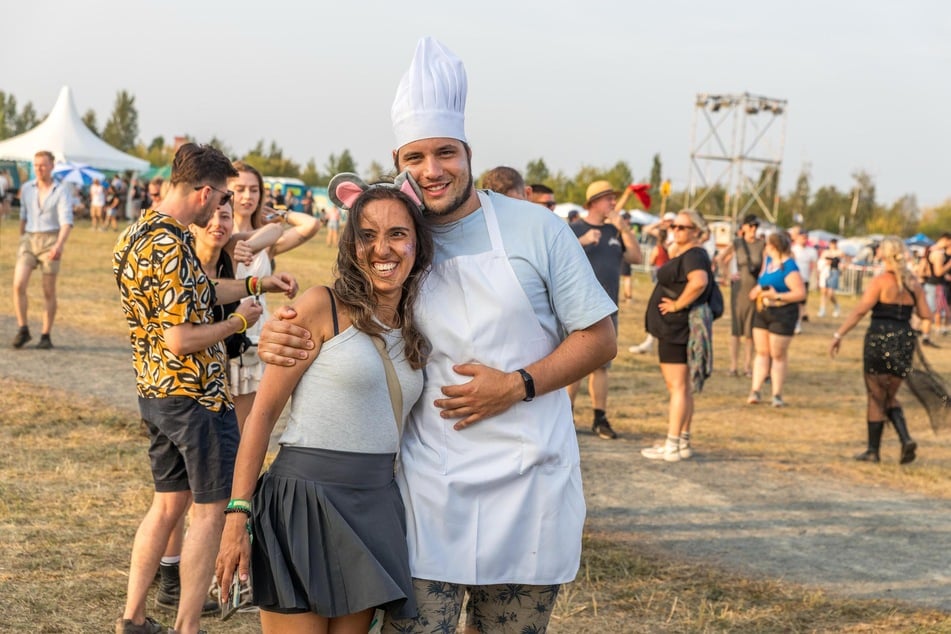 Anna und Samuel sind das erste Mal beim Highfield. Sie freuen sich besonders auf Deichkind, Von Wegen Lisbeth und K.I.Z.