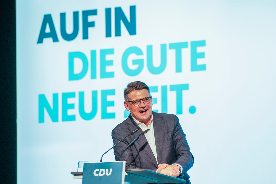 Hessens Ministerpräsident Boris Rhein (65) will nach den Landtagswahlen nun mit der SPD Koalitionsgespräche aufnehmen.