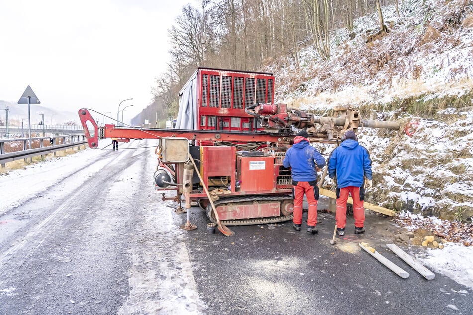 Die Horizontalbohrungen für die geologischen Untersuchungen haben begonnen.