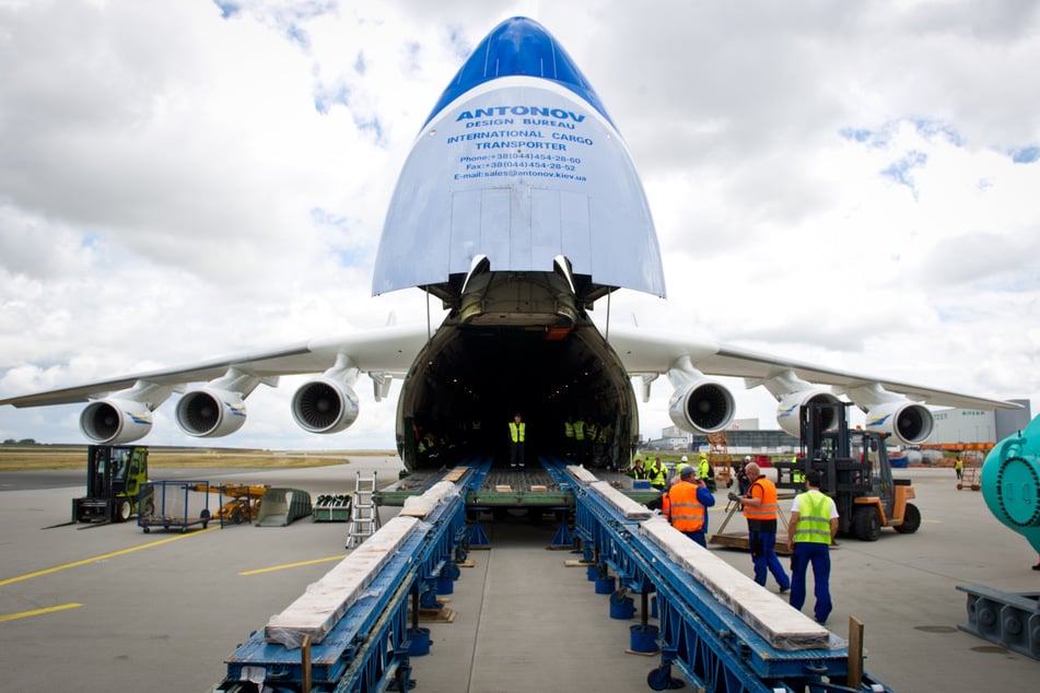Die Antonow An-225 ist das größte Flugzeug der Welt.