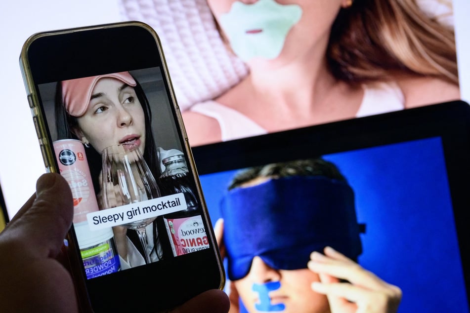 Dubiose Tipps für besseren Schlaf: Der "Sleepmaxxing"-Trend auf TikTok und Co kann auch gefährlich werden.