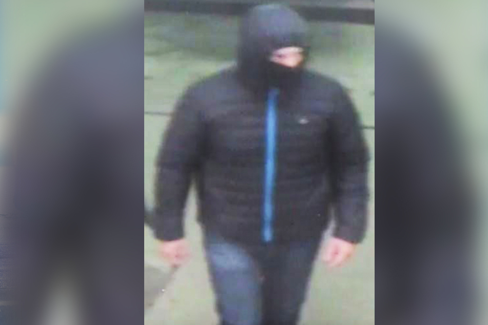 Unter anderem mit diesem Foto wird nach dem Unbekannten gesucht.