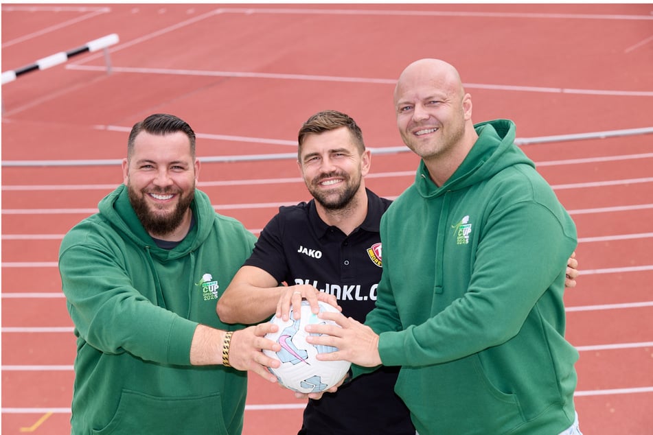 Veranstalter Martin Selle (35, v.l.), Benjamin Kirsten (38) und Stefan Lasch (39) hoffen auf viele Gäste beim Benefiz-Cup Dresden.