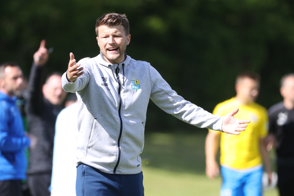 CFC-Coach Daniel Berlinski (35) hatte auf den himmelblauen Sachsenpokal-Sieg gehofft - doch daraus wurde nichts.