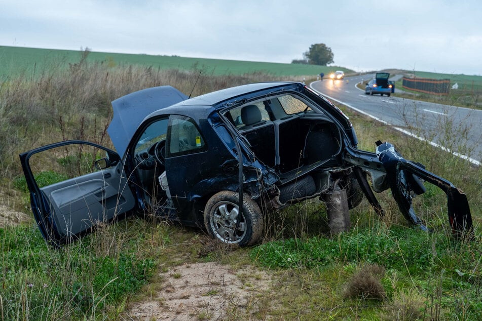 Auf der Hauptstraße zwischen Döbeln und Neudorf ist es am Montagmorgen zu einem schweren Unfall gekommen.