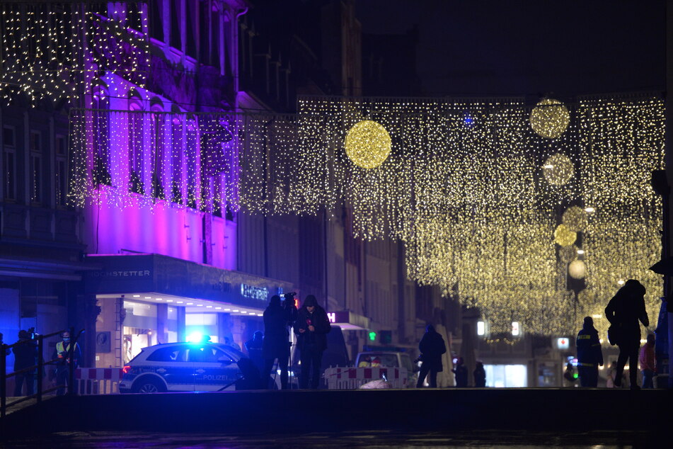 Die weihnachtlich dekorierte Innenstadt vor Trier wurde am Dienstag zum Schauplatz eines furchtbaren Unglücks.