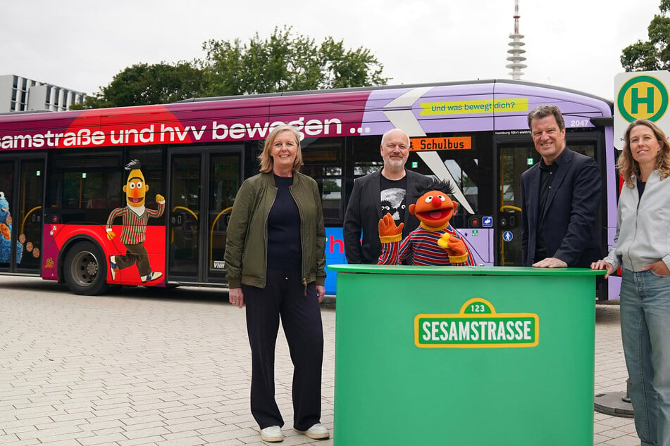 Darum fahren ab sofort "Sesamstraße"-Busse durch Hamburg