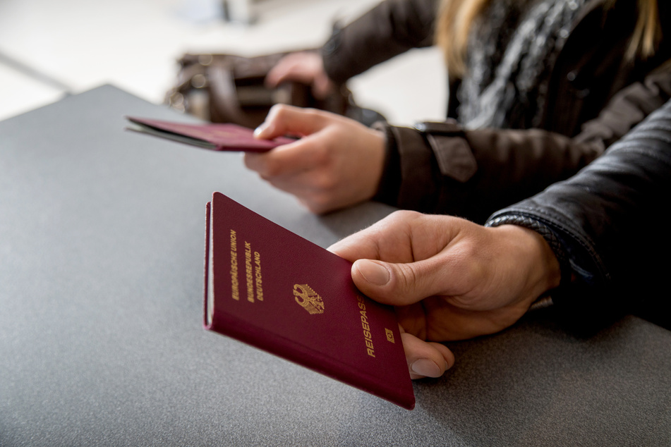 Ohne Reisepass darf man in vielen Nicht-EU-Ländern nicht einreisen. (Symbolbild)