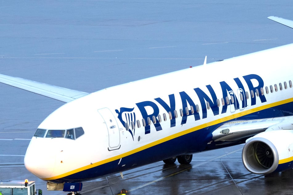 Streit um 355 Euro: Anwälte sprechen von Pfändung eines ganzen Flugzeugs, die Airline widerspricht