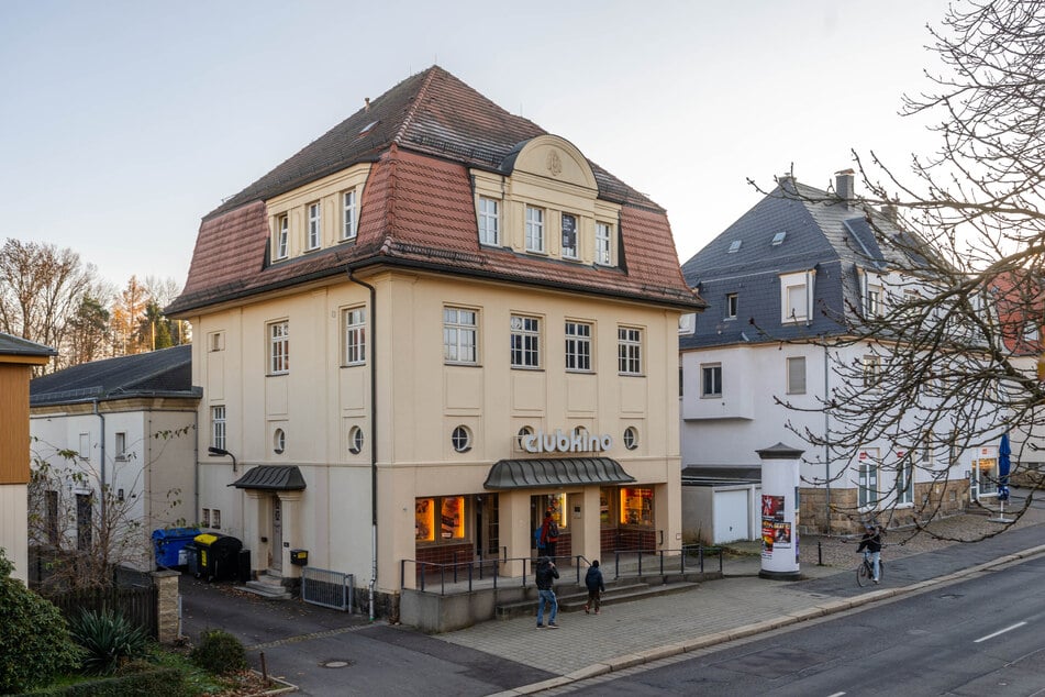 Die Filmwerkstatt befindet sich auf der Zwickauer Straße im selben Gebäude wie das Clubkino Siegmar.