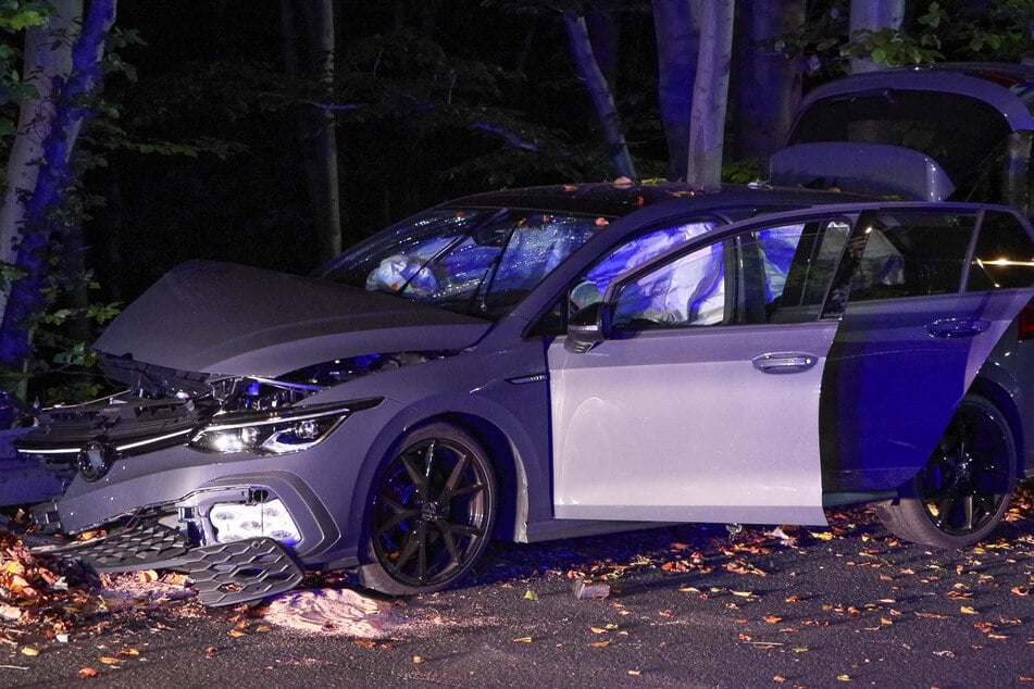 Bei dem Unfall hatten auch die Airbags des Autos ausgelöst.