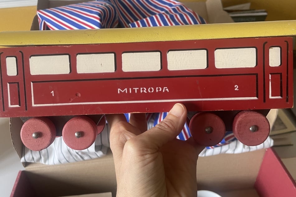 Der berühmte "Mitropa-Wagen" aus Holz befand sich in einer der Kisten.