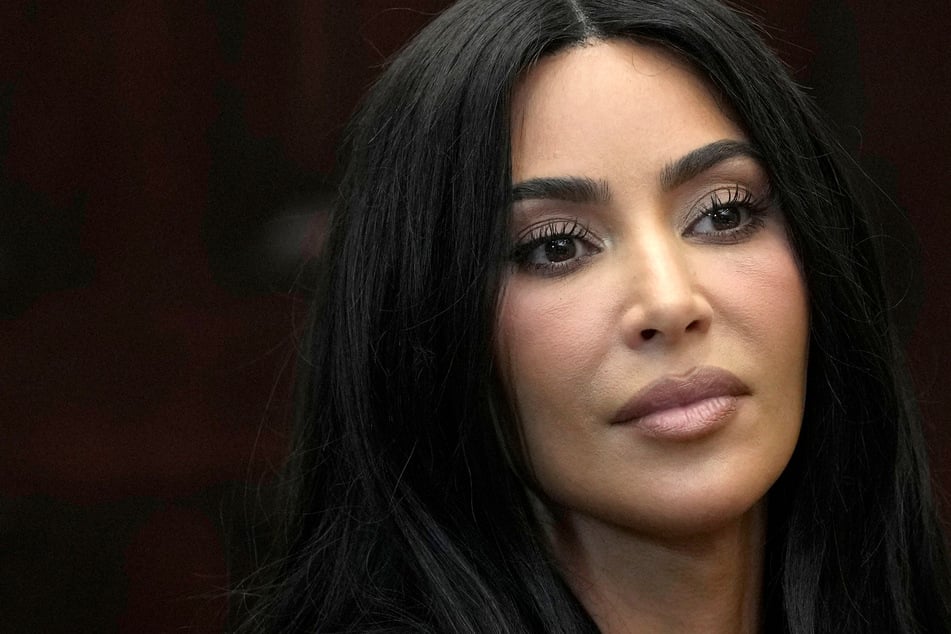 Kim Kardashian wird in neuer Netflix-Show mit Tom Brady ausgebuht!