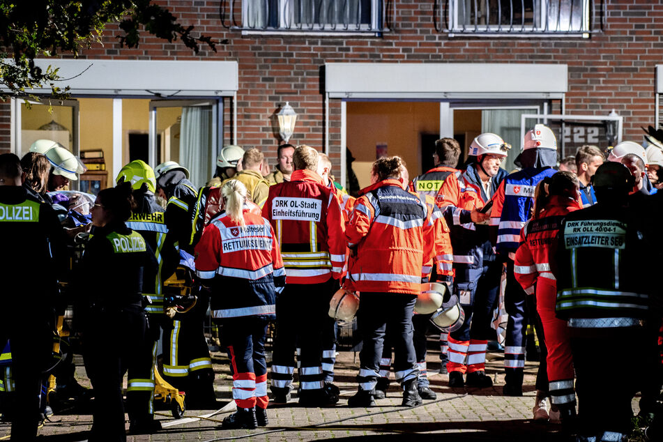 In Wardenburg sind am Sonntagabend bei einem Feuer in einem Altenheim drei Menschen ums Leben gekommen.