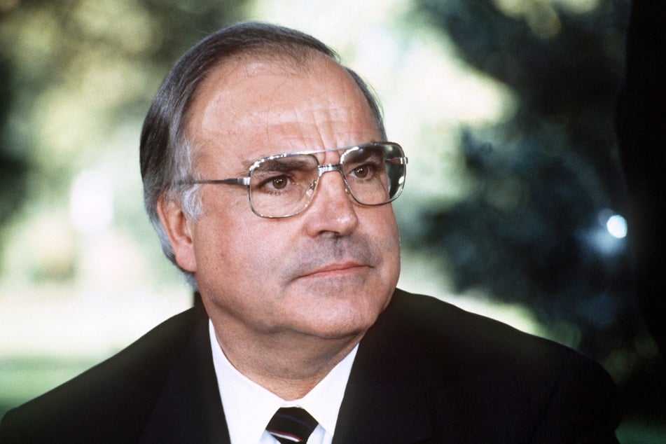 Helmut Kohl (†87) ist Deutschlands Regierungschef mit der längsten Amtszeit (5870 Tage).
