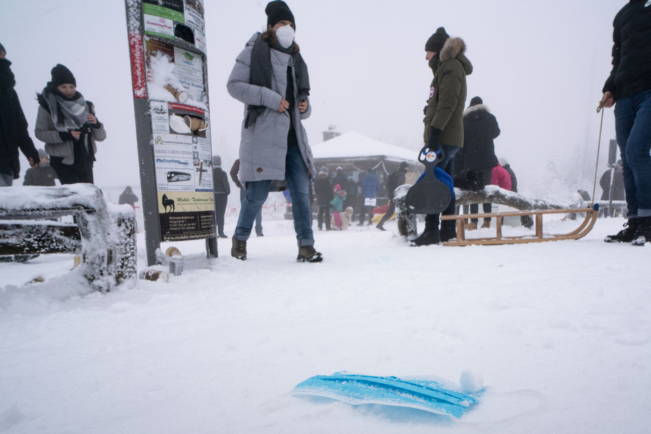 Auf dem Großen Feldberg versammelten sich zahlreiche Schneehungrige (Archivbild).