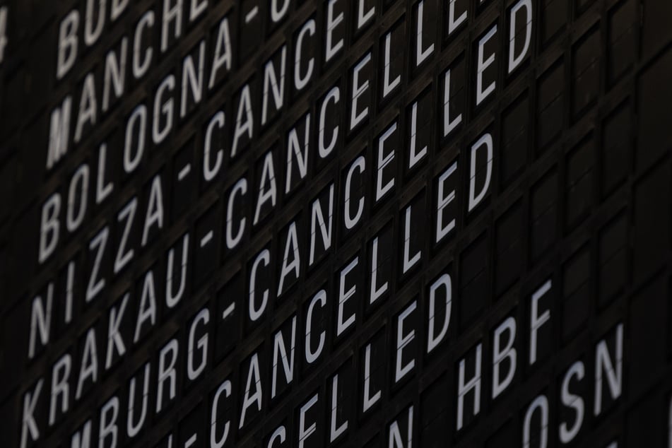 Es ist geplant, dass SAS im April rund 1000 Flüge streichen möchte. Reisende, die bereits einen Flug bei der Airline gebucht haben, sollten diesen besser im Auge behalten. (Symbolfoto)