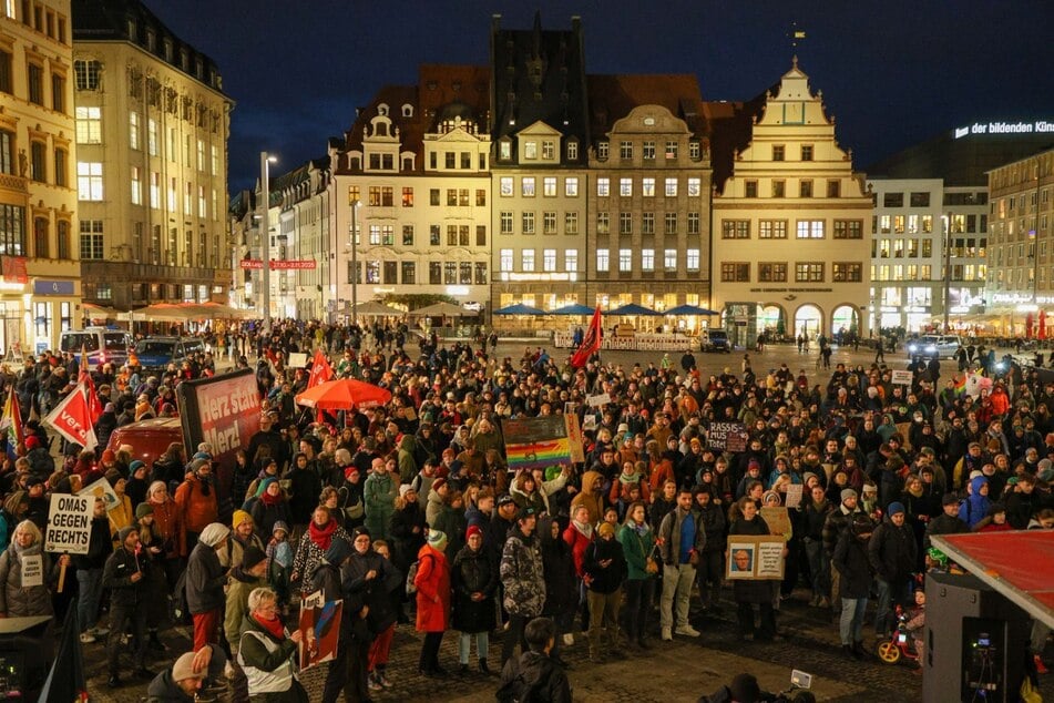 Dutzende Leipziger wollen das Statement von Bundeskanzler Friedrich Merz (69, CDU) nicht einfach so hinnehmen.