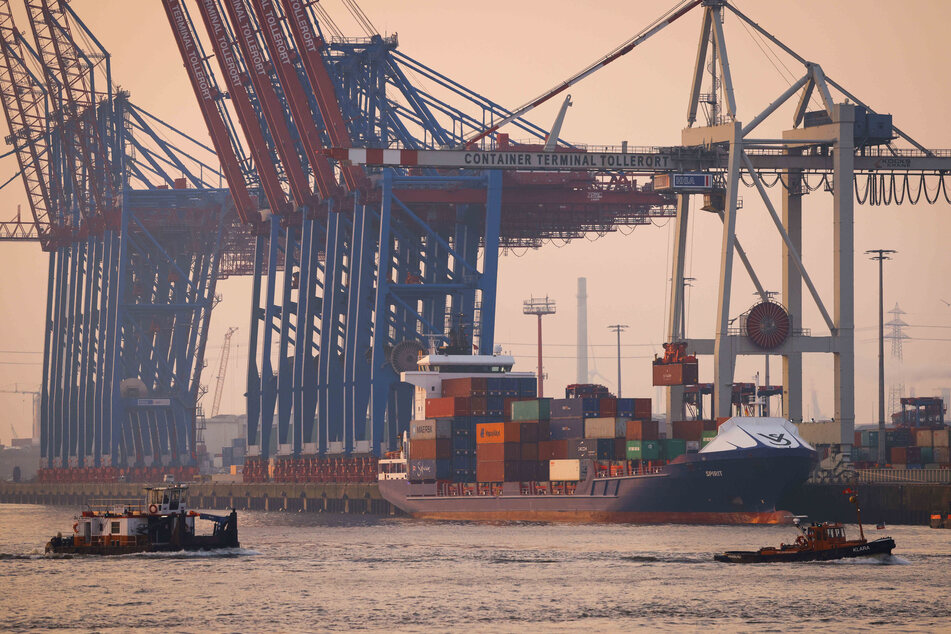 Das Hamburger Containerterminal Tollerort (CTT) wird jetzt doch als kritische Infrastruktur (KRITIS) eingestuft.