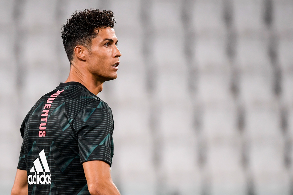Cristiano Ronaldo (35) muss nach seinem positiven Corona-Test weiter in Quarantäne bleiben und verpasst damit auch die kommende Serie-A-Partie seines Clubs Juventus Turin.