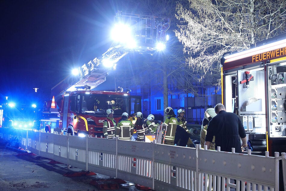 Mehrere Feuerwehren waren im Einsatz, um die Flammen unter Kontrolle zu bringen.