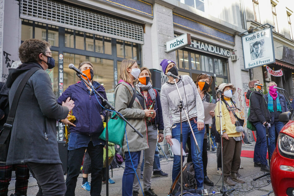 Gericht urteilt: Kreuzberger Buchhandlung "Kisch & Co." soll geräumt werden