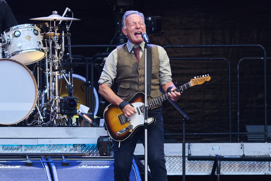 Beim Auftritt von Rockstar Bruce Springsteen (78) wurden mehrere Besucher verletzt. (Archivbild)
