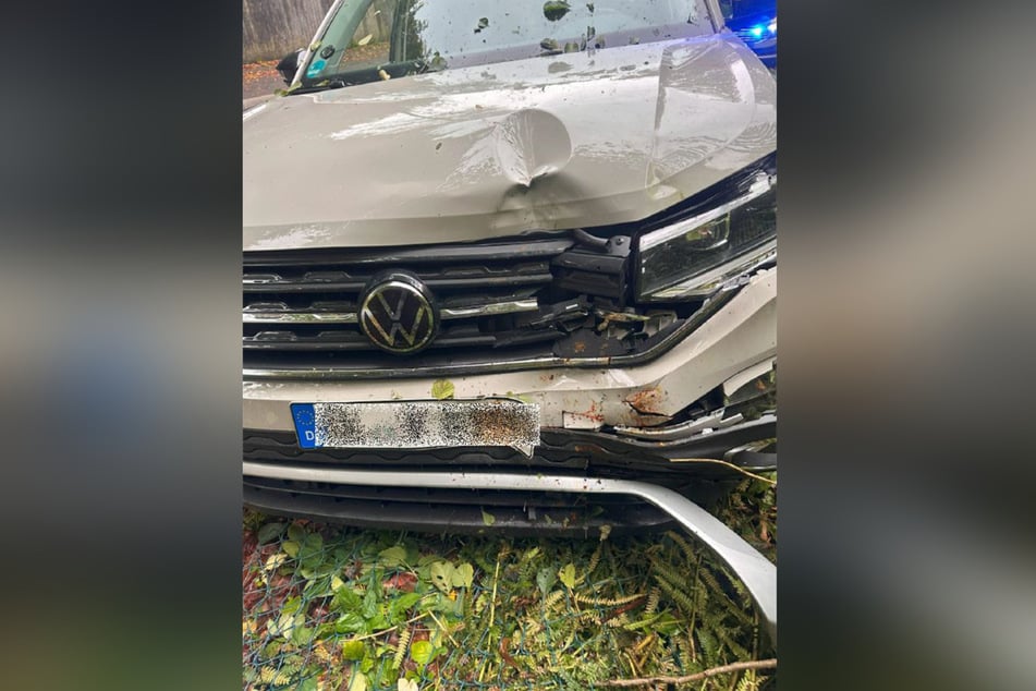 Das Auto der 70-Jährigen ist nun ein Totalschaden.