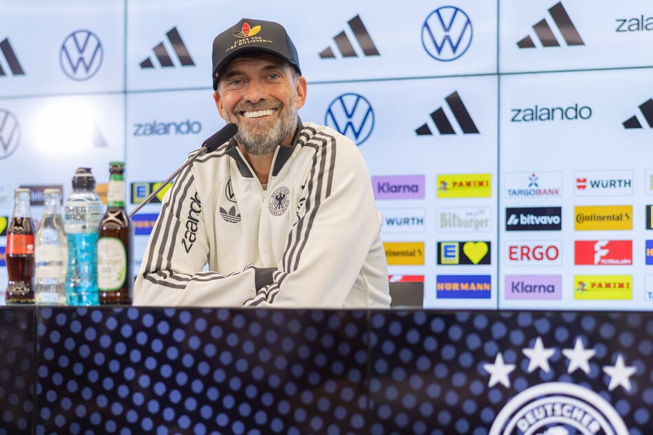 Im XXL-Kader von Bundestrainer Jürgen Klopp (59, Foto) stehen sieben Profis, die von Dynamo-Trainer Thomas Stamm ausgebildet wurden.