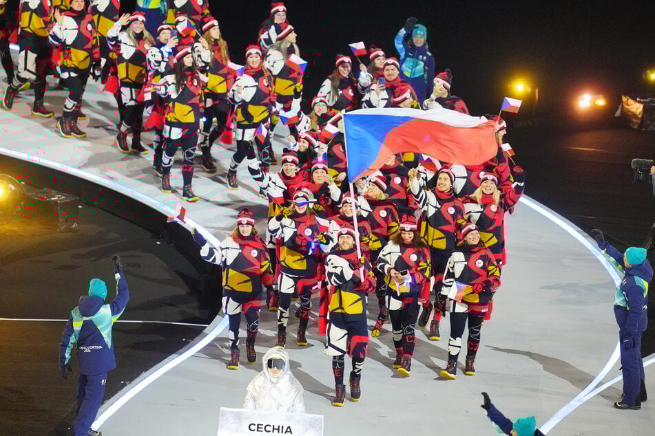 Olympia 2026 im Ticker: Showtime! Griechenland eröffnet Einlauf