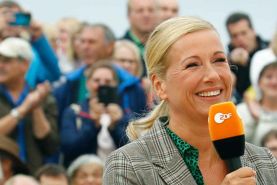 "ZDF-Fernsehgarten" ist zurück: Diese illustren Gäste begrüßt Andrea Kiewel