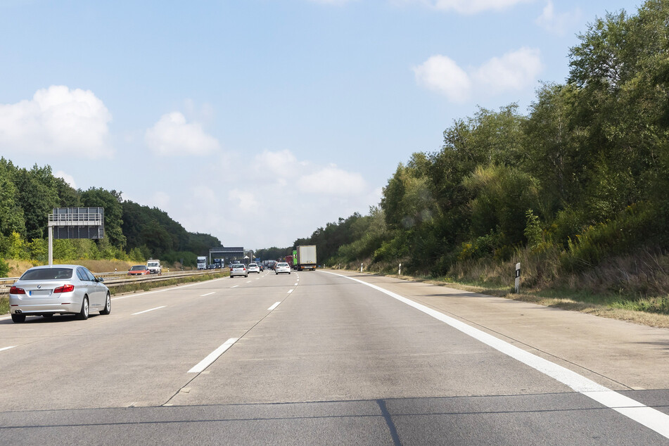Auf der A4 in Richtung Görlitz war ein 35-jähriger Skoda-Fahrer unterwegs – allerdings in die Gegenrichtung nach Dresden.