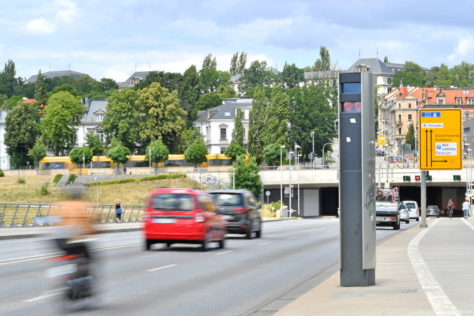 Wer in Dresden geblitzt wird, wird ab sofort nach dem alten Bußgeldkatalog bestraft.