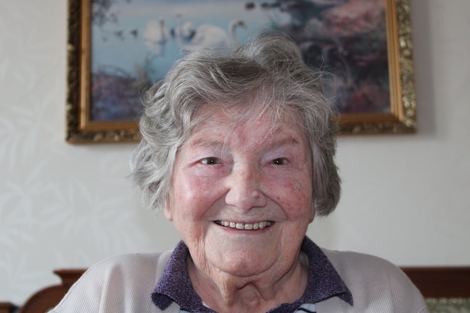 Sie ist mit 103 Jahren die älteste Bewohnerin im Kursana Domizil Schneeberg: Irene Hanfmann.