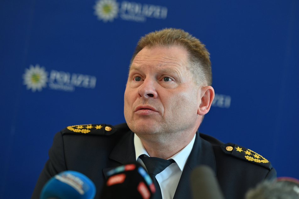 Polizeipräsident Carsten Kaempf (55) sieht die Eröffnung des Sicherheitspunktes als Puzzleteil "für mehr Sicherheit und Sicherheitsgefühl in der Innenstadt".