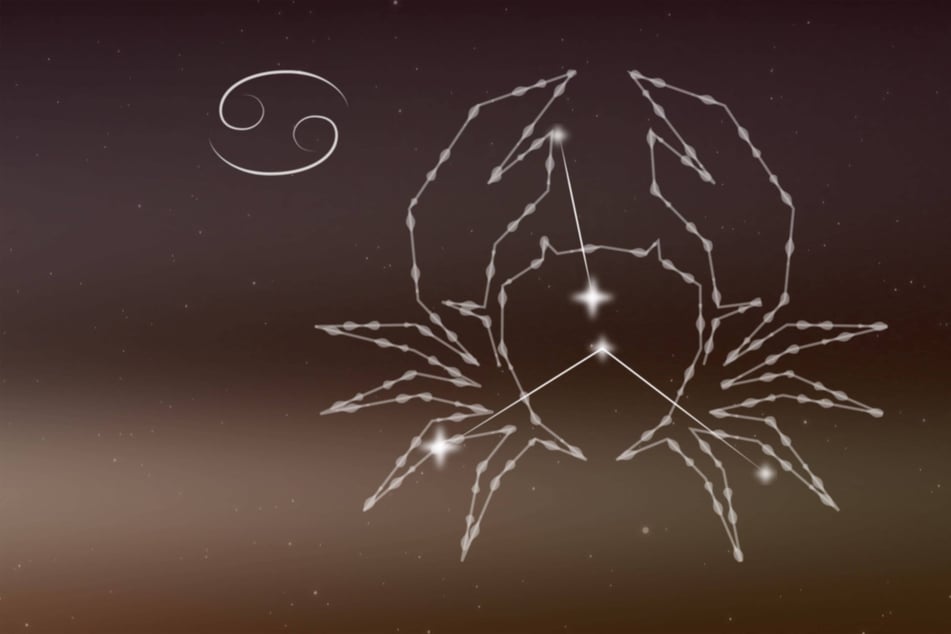 Discover your personal outlook for Cancer in August 2025 with your monthly horoscope.