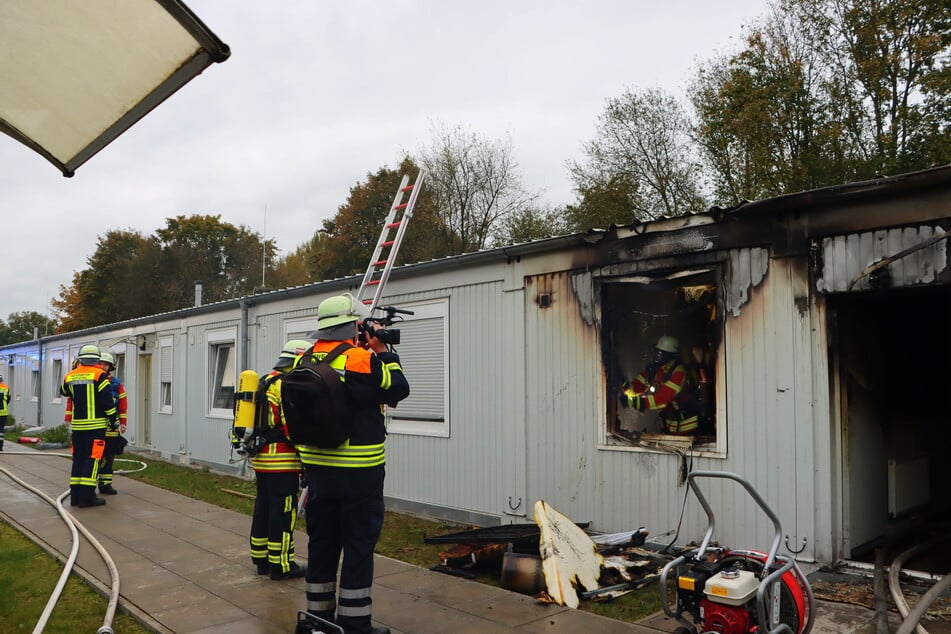 Etwa 70 Feuerwehrleute mussten zum Einsatz ausrücken.