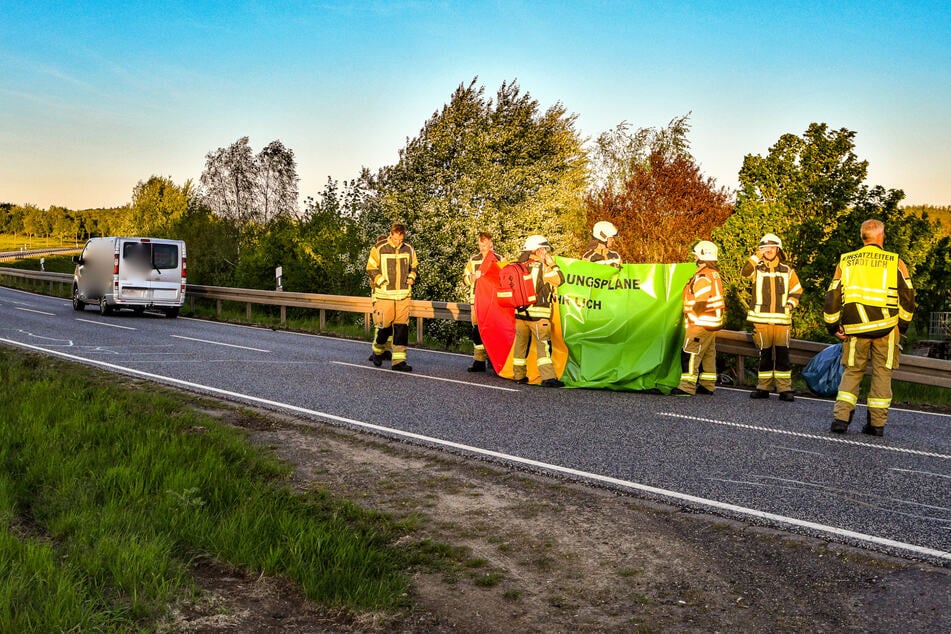Auf einer Landstraße in Mittelhessen kam es am Mittwochabend zu einem tödlichen Unfallgeschehen.