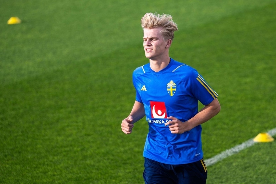 Mega-Talent Lucas Bergvall (17) von Djugardens IF (Schweden) ist eines von Eintracht Frankfurts auserkorenen Transfer-Zielen.