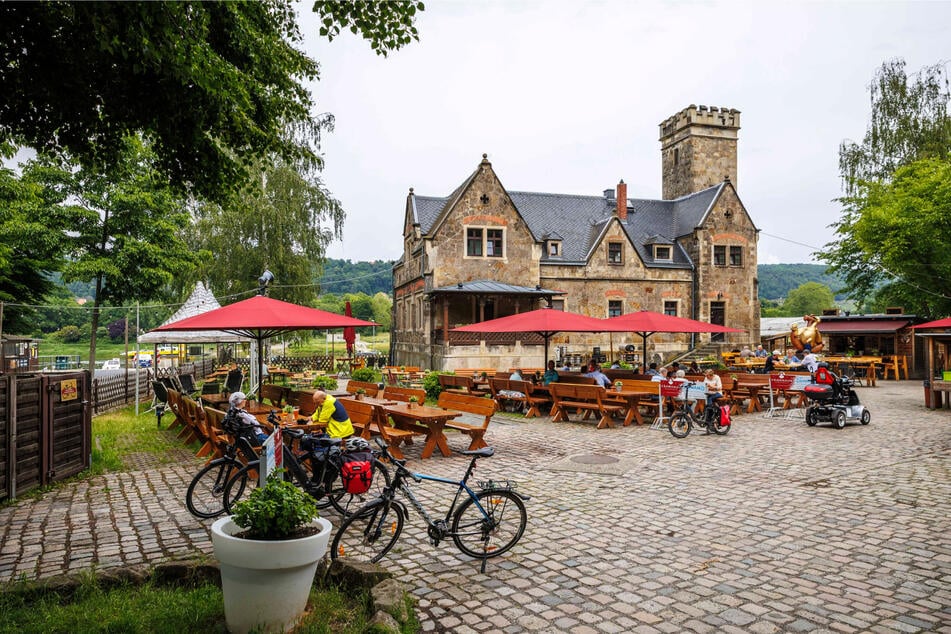 Dass es im Biergarten aufgrund von Alkoholgenuss hin und wieder etwas wilder wird, ist man im Fährhaus Kleinzschachwitz gewohnt. Der Konsum harter Drogen bereitet den Inhabern jedoch große Sorgen.