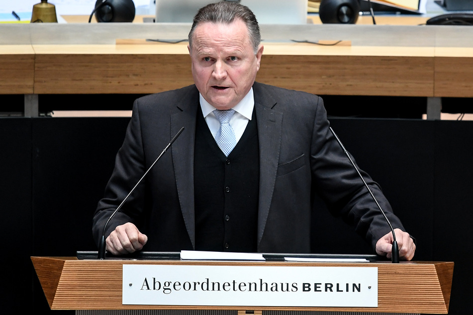 AfD-Fraktionschef Georg Pazderski (68) versteht die Aufregung nicht.