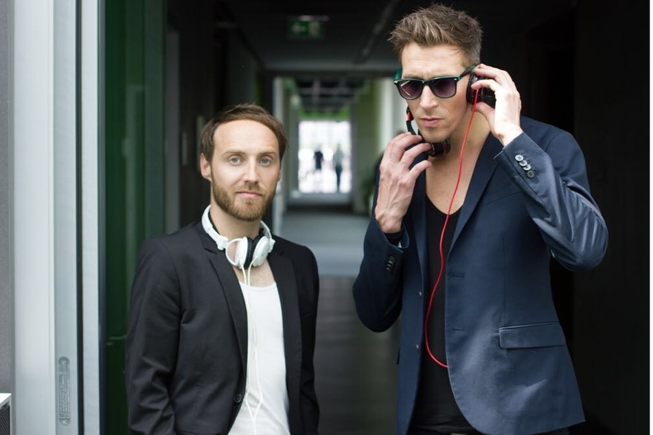 Franz Lenski (36, l) und Philipp Richter (40) sind das DJ-Duo "Diskofieber".