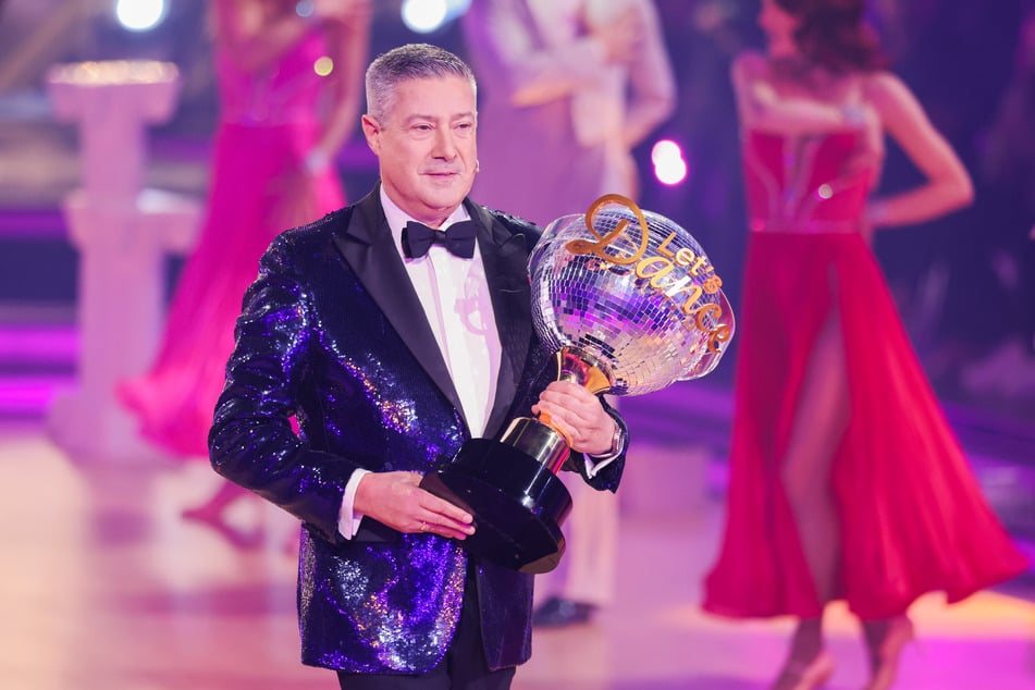 "Let's Dance"-Juror Joachim Llambi (61) wird auch in diesem Jahr den Siegerpokal übergeben.