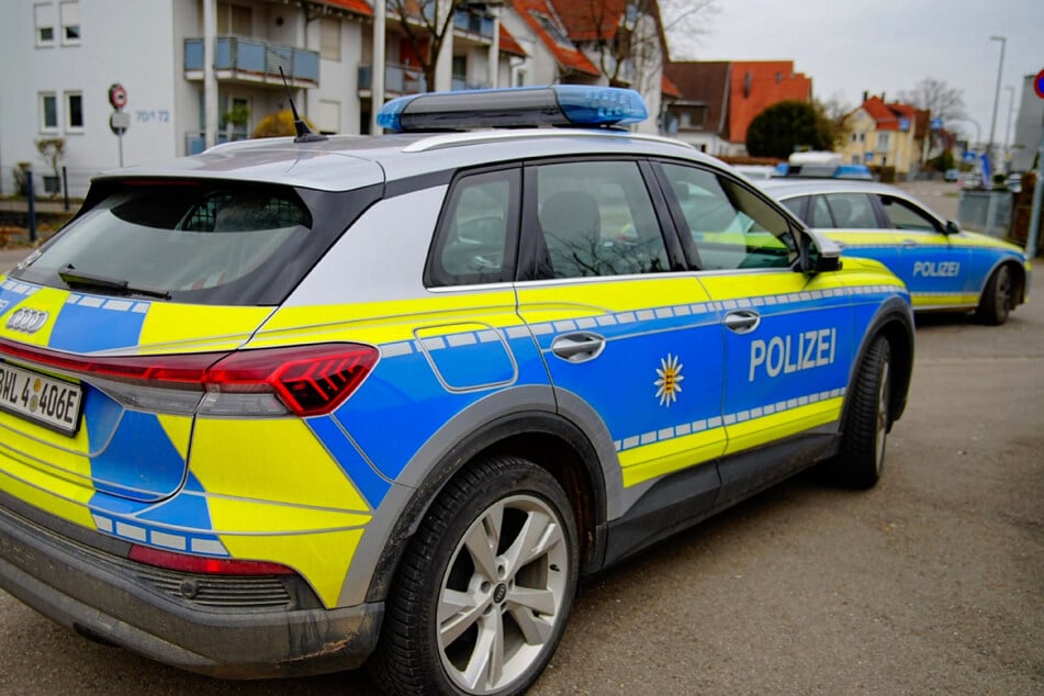 Nach dem Täter fahndet die Polizei. (Archivfoto)