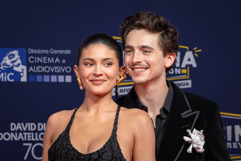 Kylie Jenner (l.) and Timothée Chalamet's relationship could be having some issues as the pair go long distance while the actor films Dune: Part Three in Budapest.